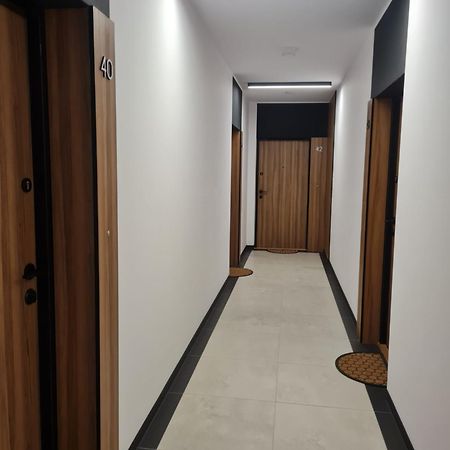 Airport Apartment Warsawa Bagian luar foto
