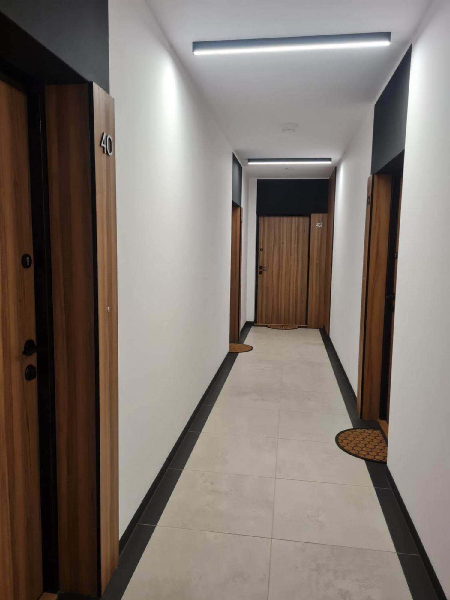 Airport Apartment Warsawa Bagian luar foto